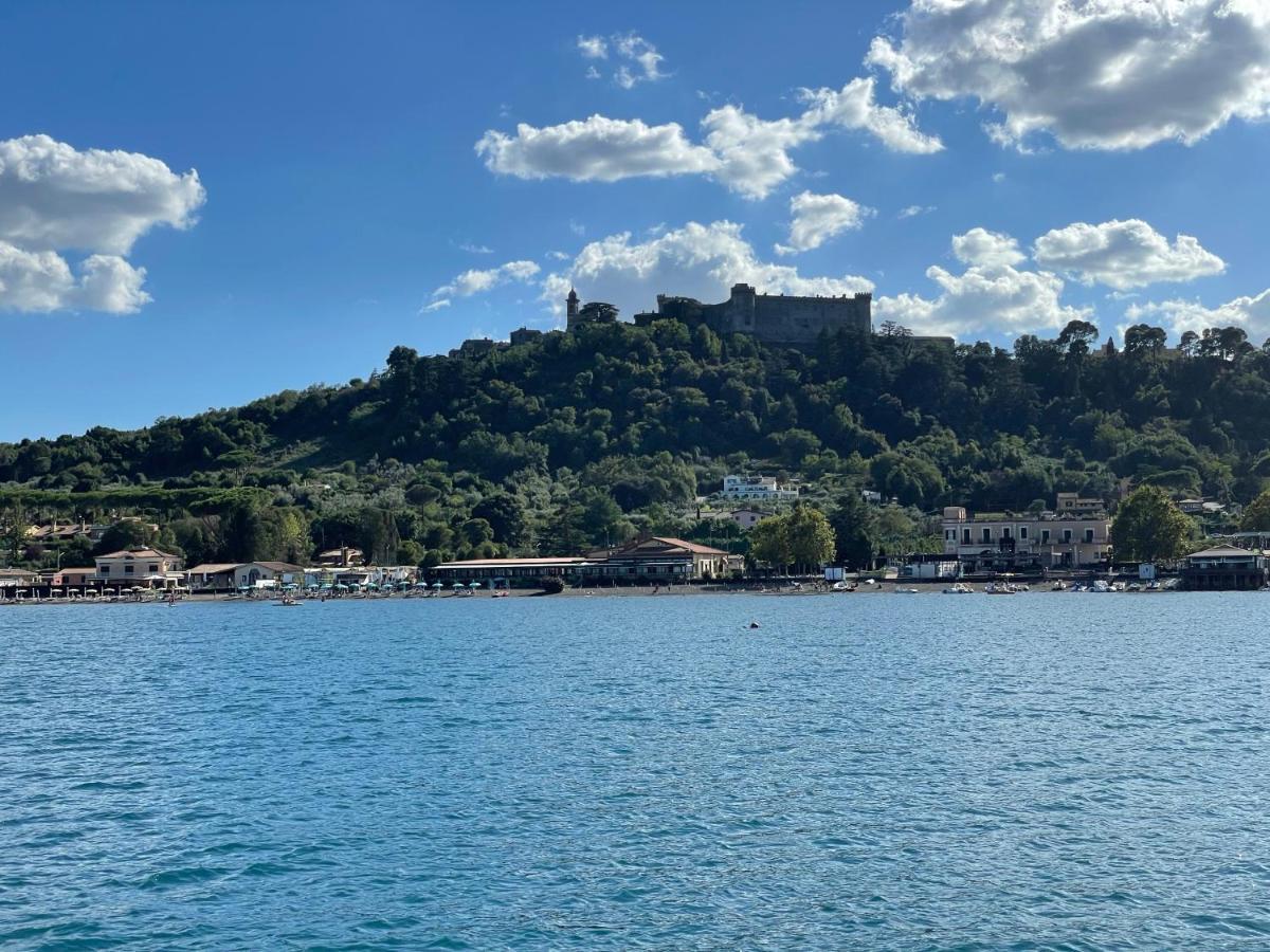 Villa "Lago Blu" Vista Lago Di Bracciano, Con Vasca Idromassaggio Esterna Trevignano Romano Εξωτερικό φωτογραφία