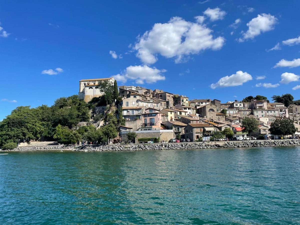 Villa "Lago Blu" Vista Lago Di Bracciano, Con Vasca Idromassaggio Esterna Trevignano Romano Εξωτερικό φωτογραφία